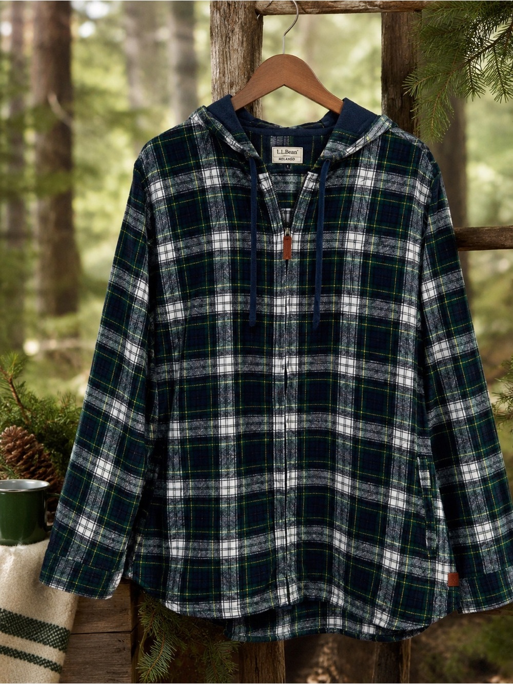 L.L.Bean Women’s Relaxed Fit Hooded Green + Navy Flannel Jacket/Shirt – Size 1X